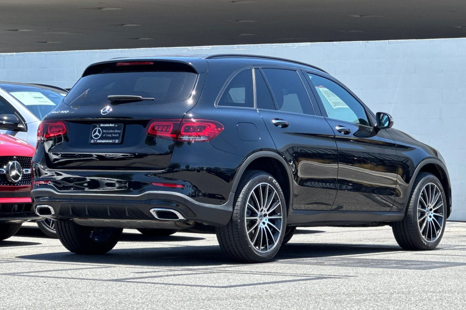 Used 2022 Black Mercedes-Benz GLC 300 image 4