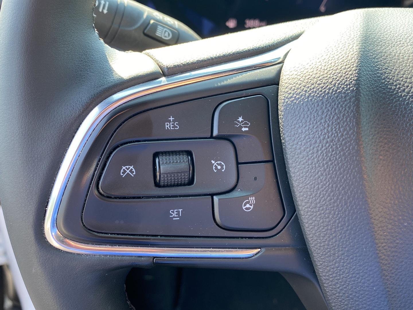 Used 2024 Summit White Buick Preferred image 18