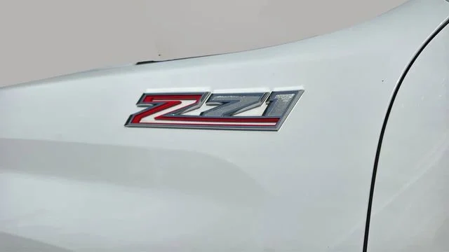 Used 2022 Summit White Chevrolet LTZ image 41