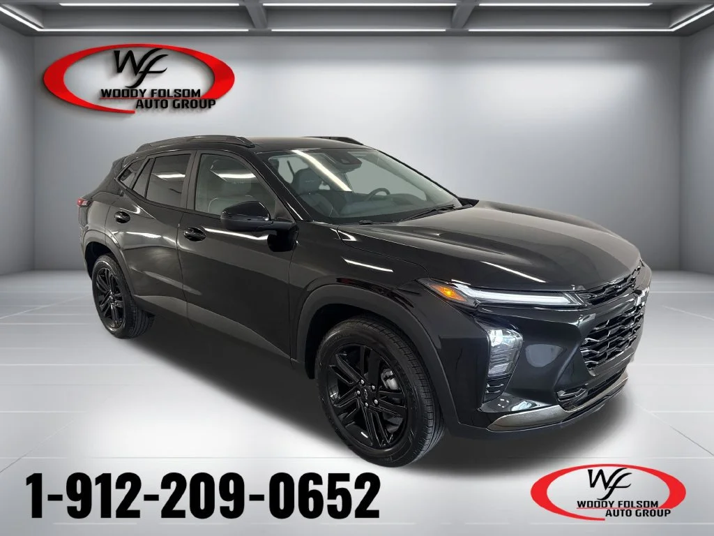 New 2026 Mosaic Black Metallic Chevrolet ACTIV image 1