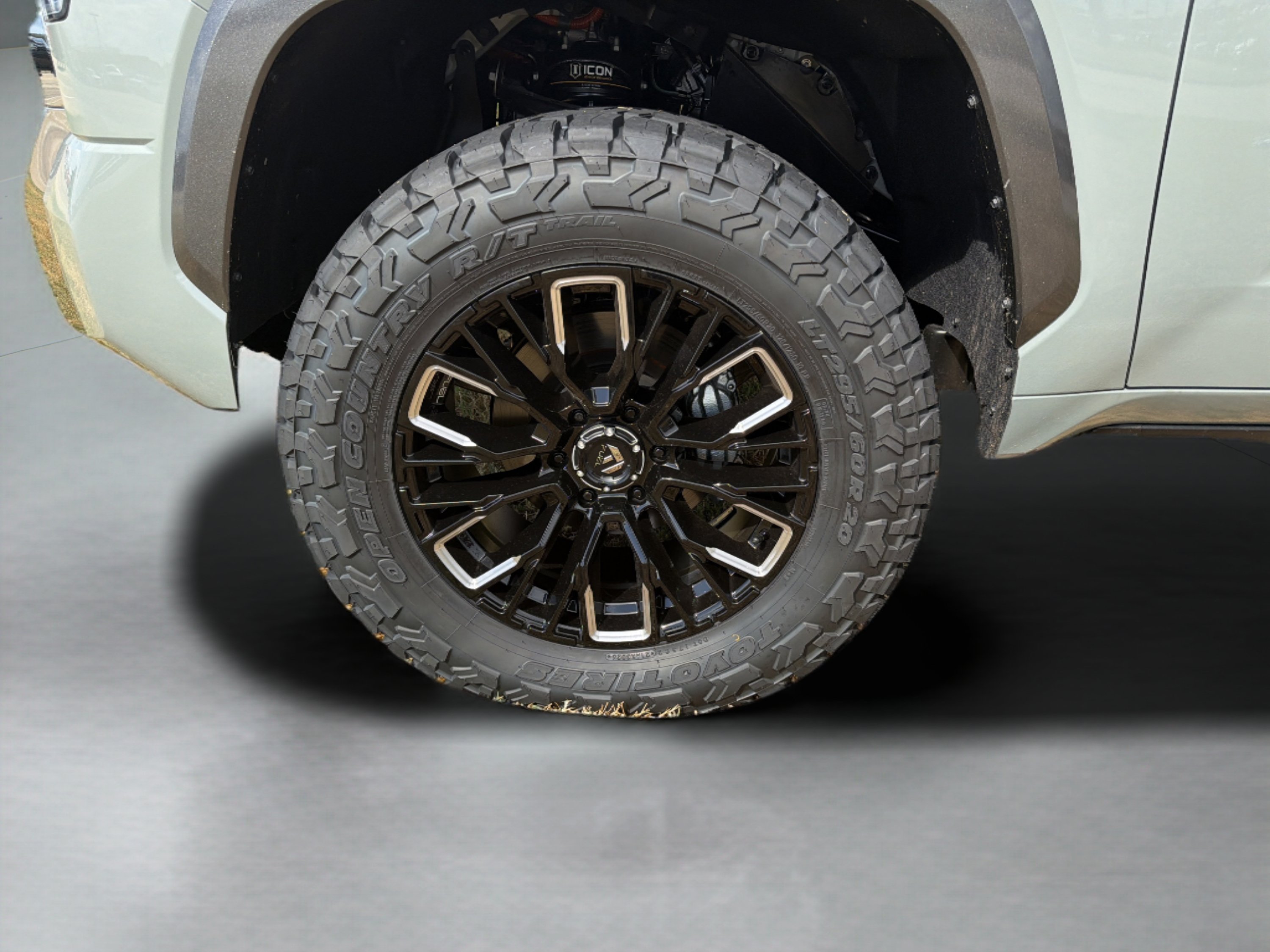2026 Toyota Tundra 1794 Edition - Photo 11