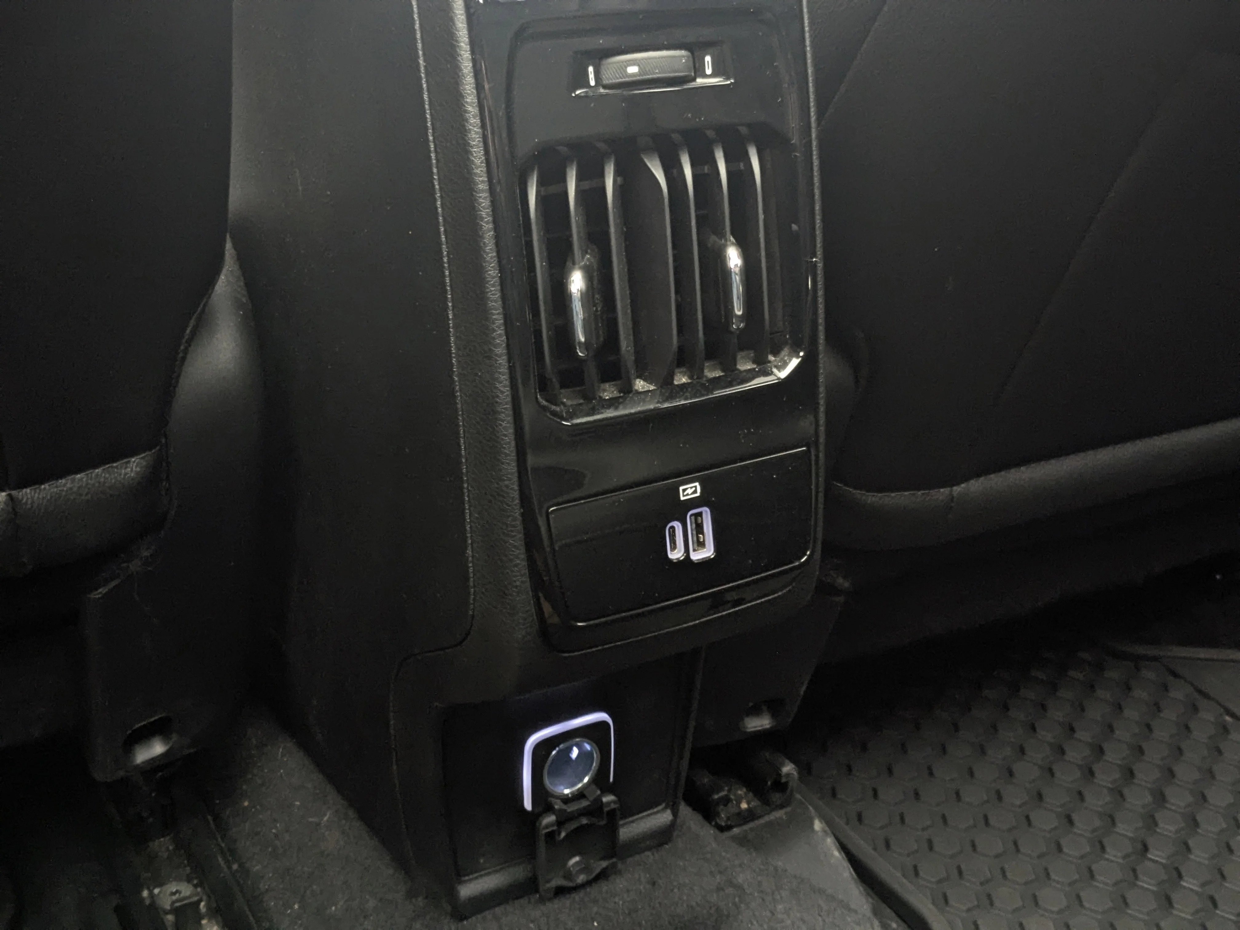 Used 2024 Black Jeep Trailhawk - Leather - Sun & Sound Grp - Alpine Audio - NAV & More image 29