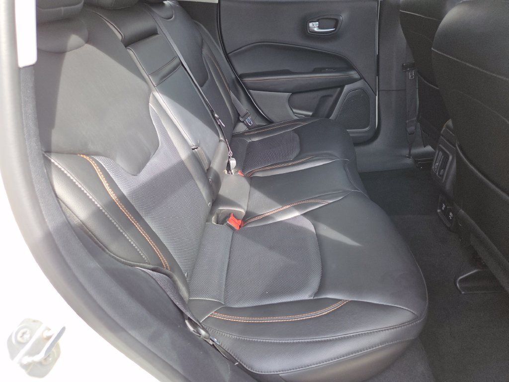 Used 2018 White Clearcoat Jeep Limited image 5