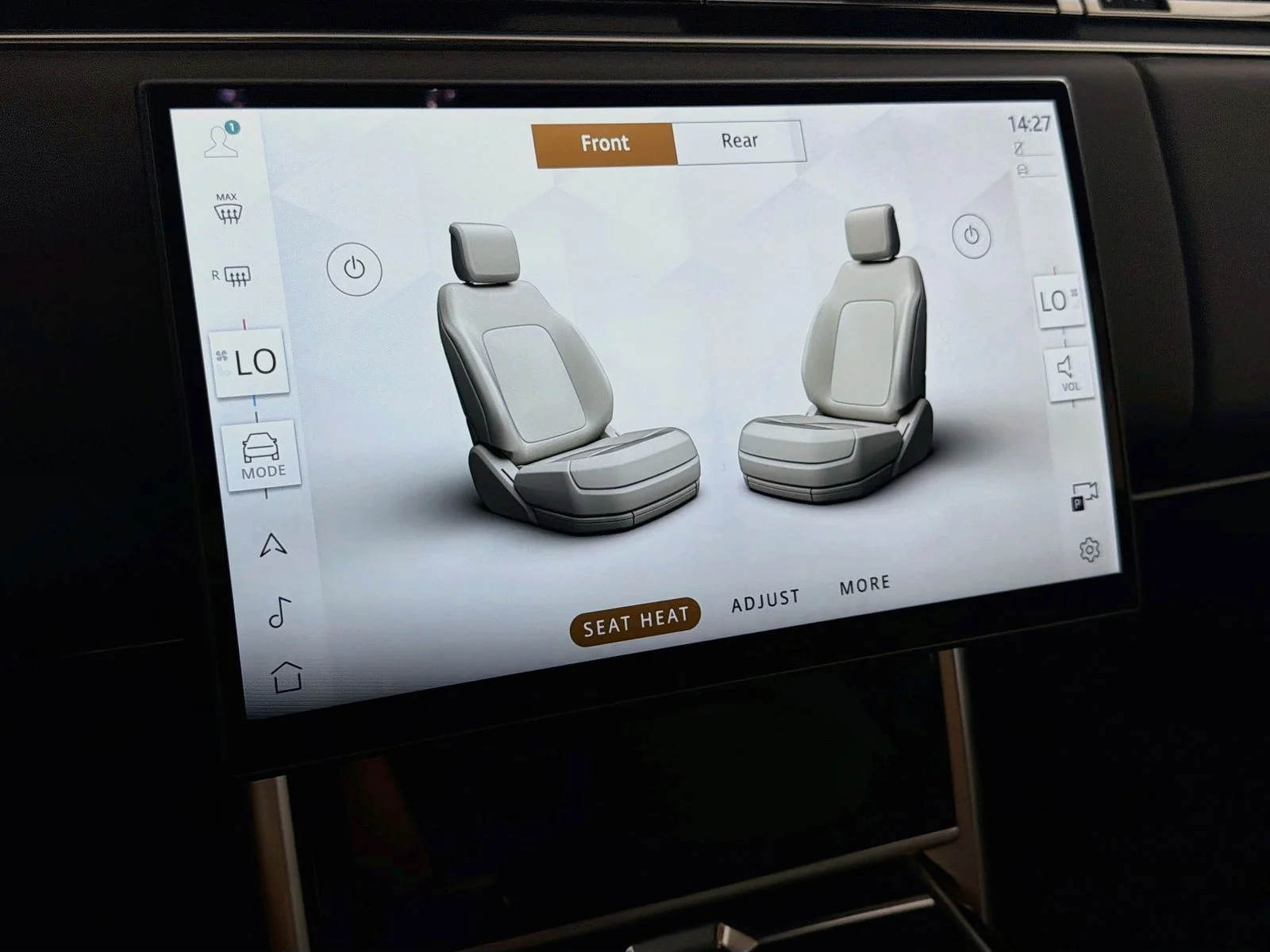 New 2026 Eiger Gray Meta Land Rover SE image 20