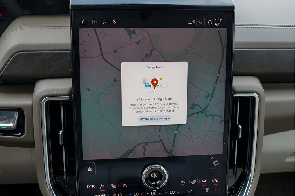 2026 GMC Yukon XL Denali - Photo 13