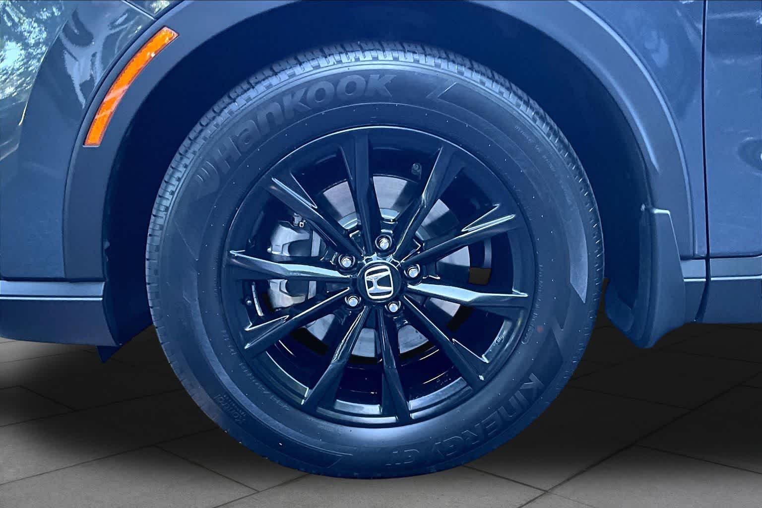 Certified Used 2024 Meteorite Gray Metallic Honda Sport image 11