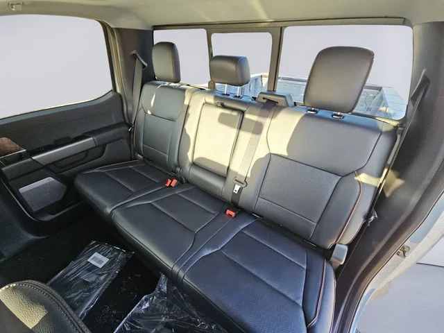 2026 Ford F-250 Super Duty Lariat - Photo 13