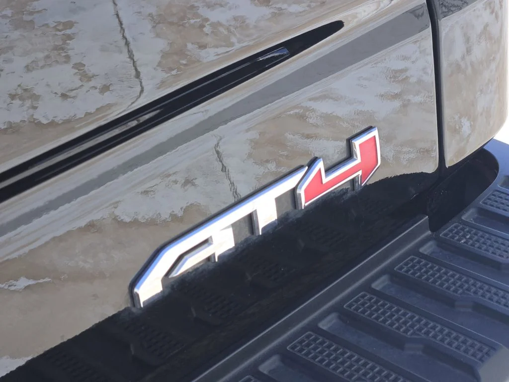 Used 2024 Onyx Black GMC AT4 image 13