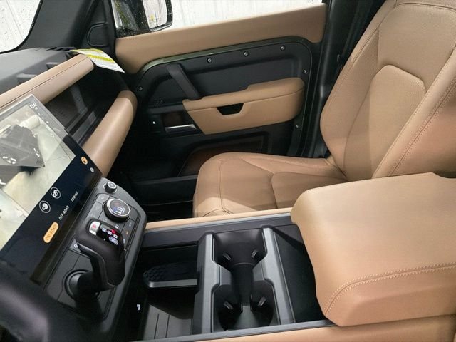 New 2026 Woolstone Green Land Rover S image 33