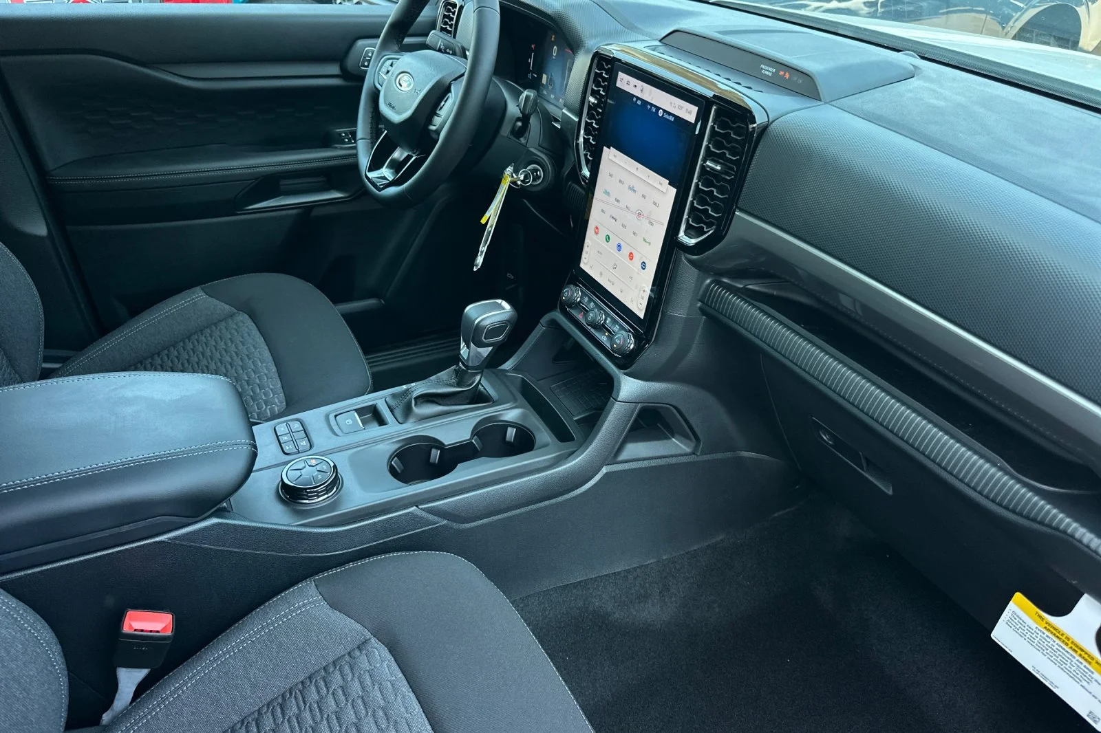 New 2026 Oxford White Ford XLT image 14