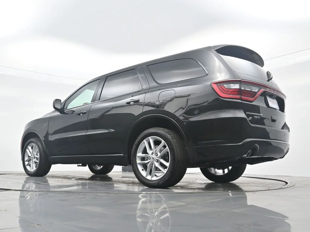 New 2026 Diamond Black Clear-Coat Exterior Paint Dodge GT image 41