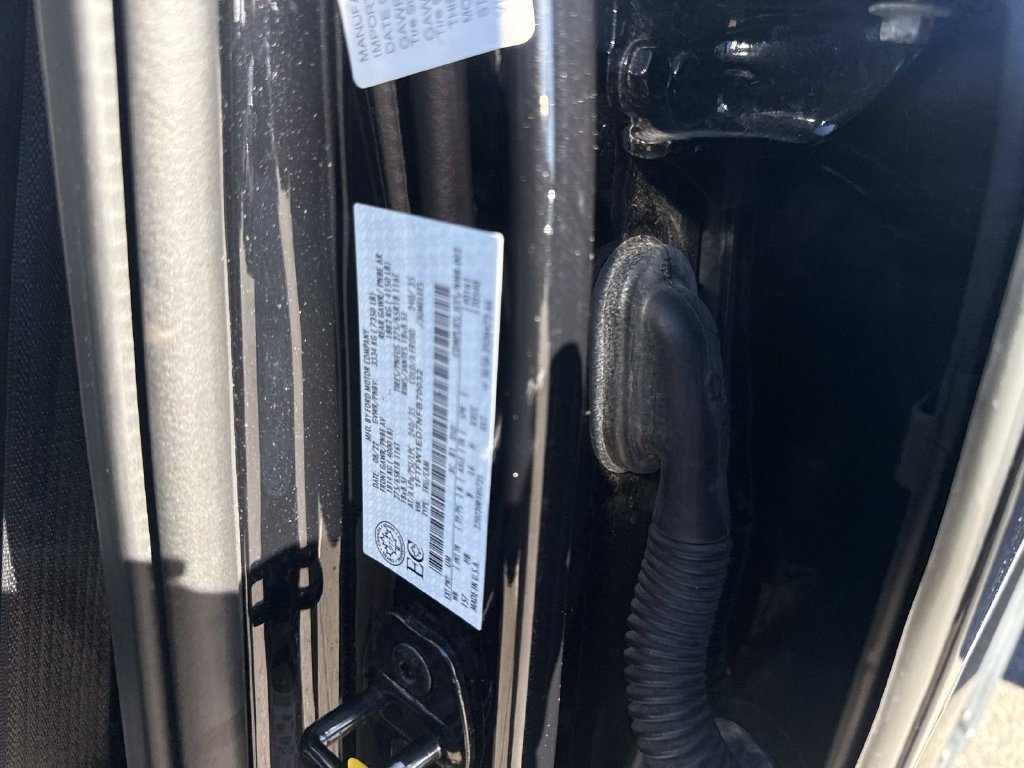 Used 2022 Black Ford Lariat image 19