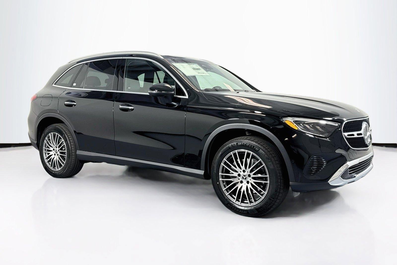 New 2026 Black Mercedes-Benz GLC 300 image 3