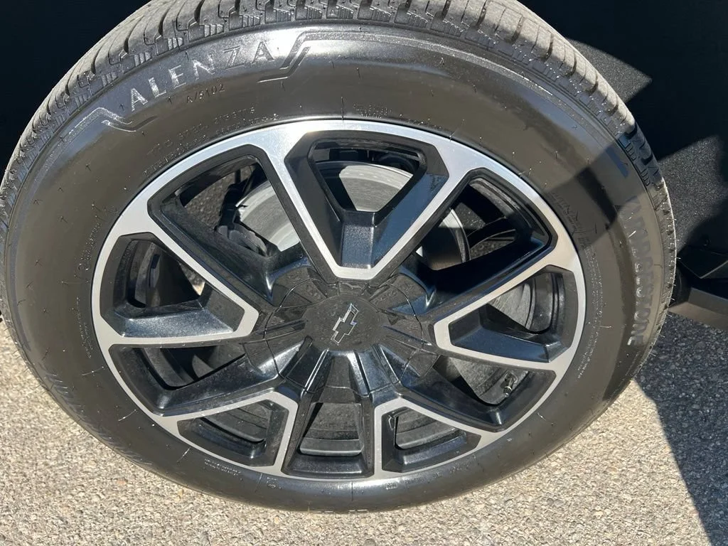 New 2026 Sterling Gray Metallic Chevrolet RST image 34