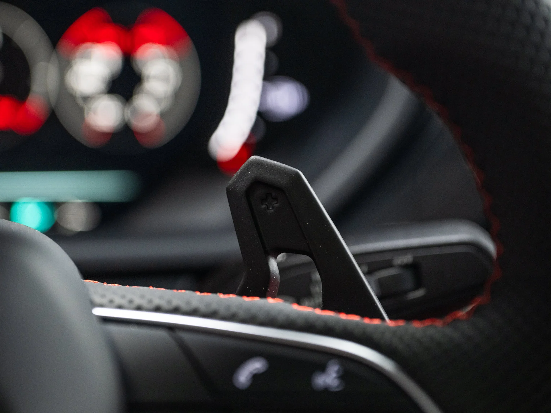 Used 2025  Lamborghini SE image 79