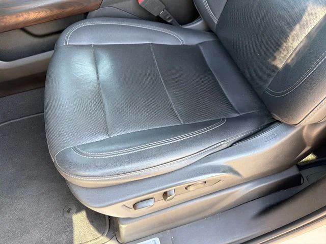 Used 2022 Silver GMC SLT image 21