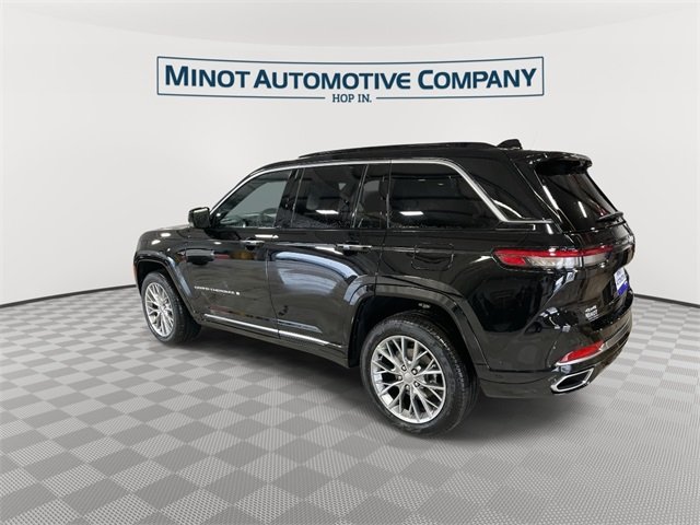 2025 Jeep Grand Cherokee Summit photo 4