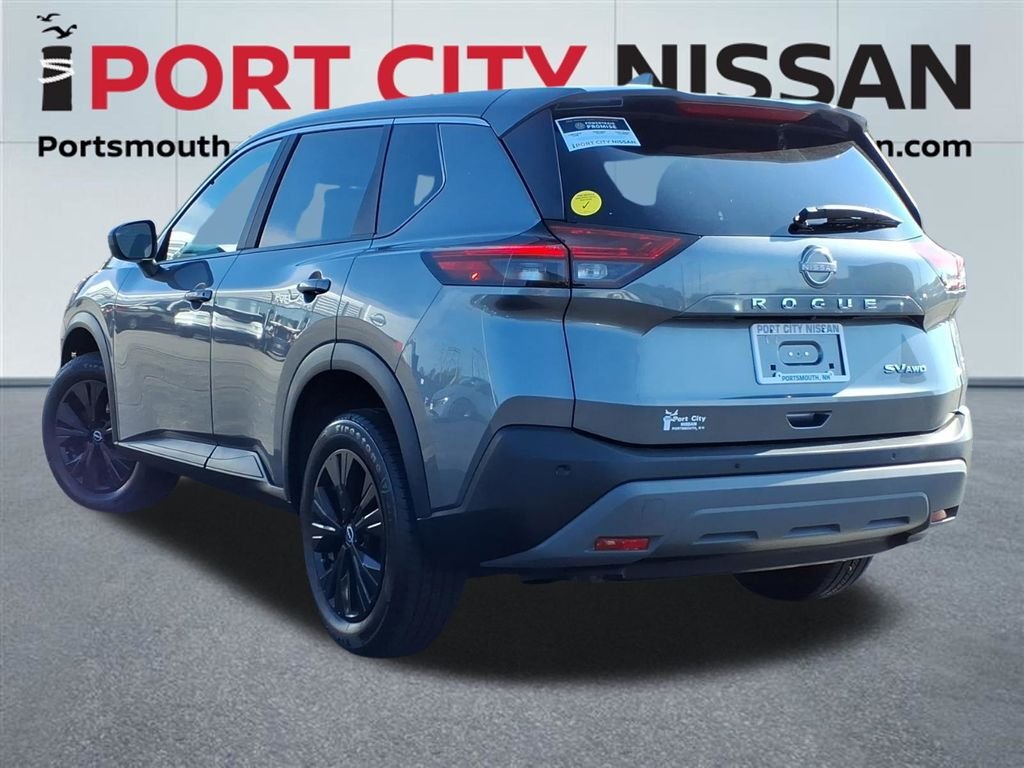 Used 2023 Gun Metallic Nissan SV image 34