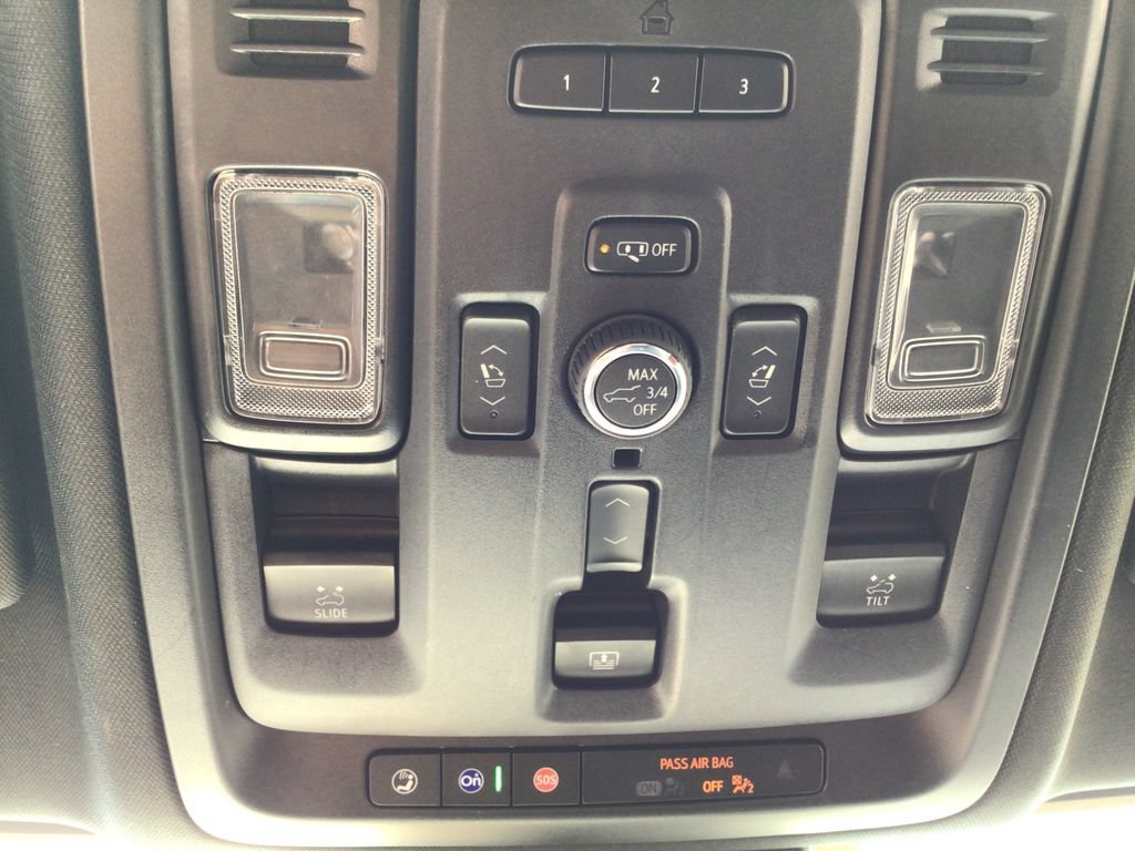 2024 GMC Yukon Denali - Photo 30