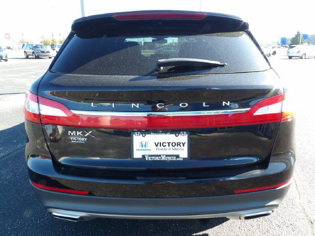 Used 2016 Black Velvet Lincoln Select image 6