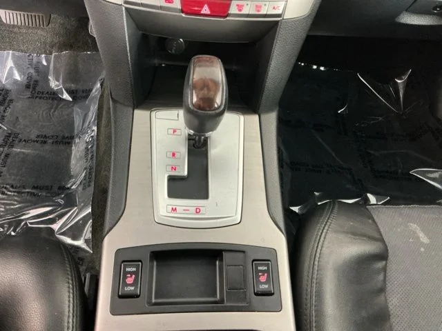 Used 2014 Silver Subaru 2.5i image 19