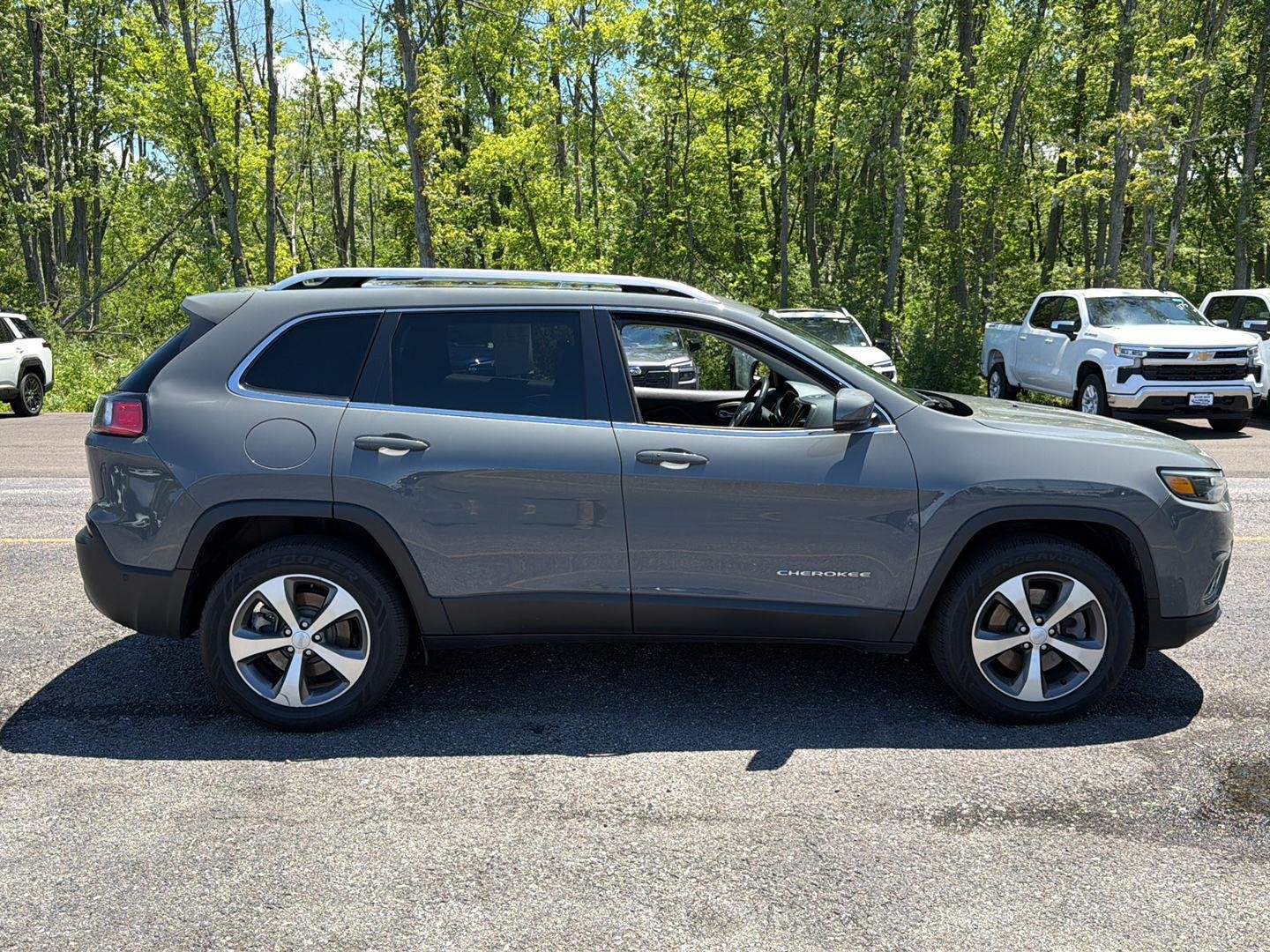 Used 2021 Sting-Gray Clearcoat Jeep Limited image 7