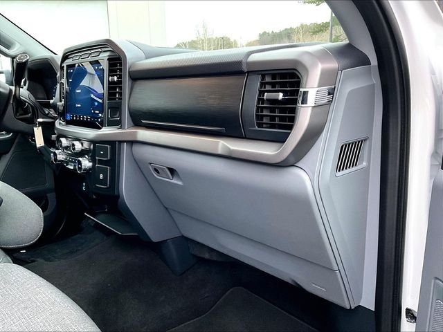 Used 2024 White Ford XLT image 17