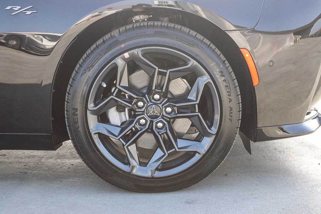 New 2026 Diamond Black Crystal Pearlcoat Dodge R/T Plus image 11