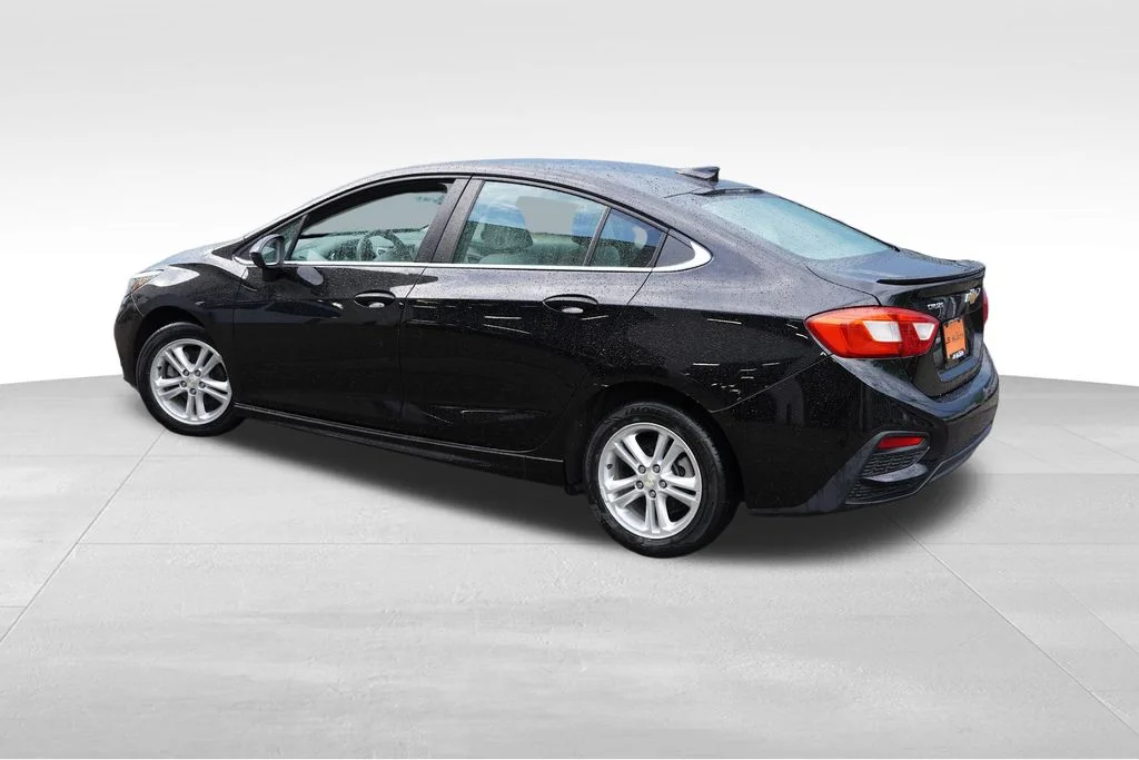 Used 2017 Mosaic Black Metallic Chevrolet LT image 8