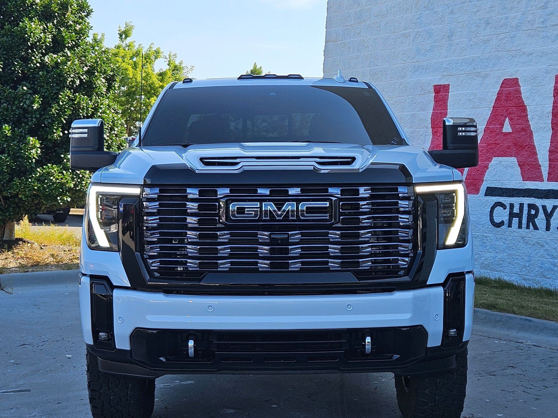 Used 2026 GMC Sierra 2500HD Denali Ultimate with VIN 1GT4UXEYXTF174284 for sale in Little Rock