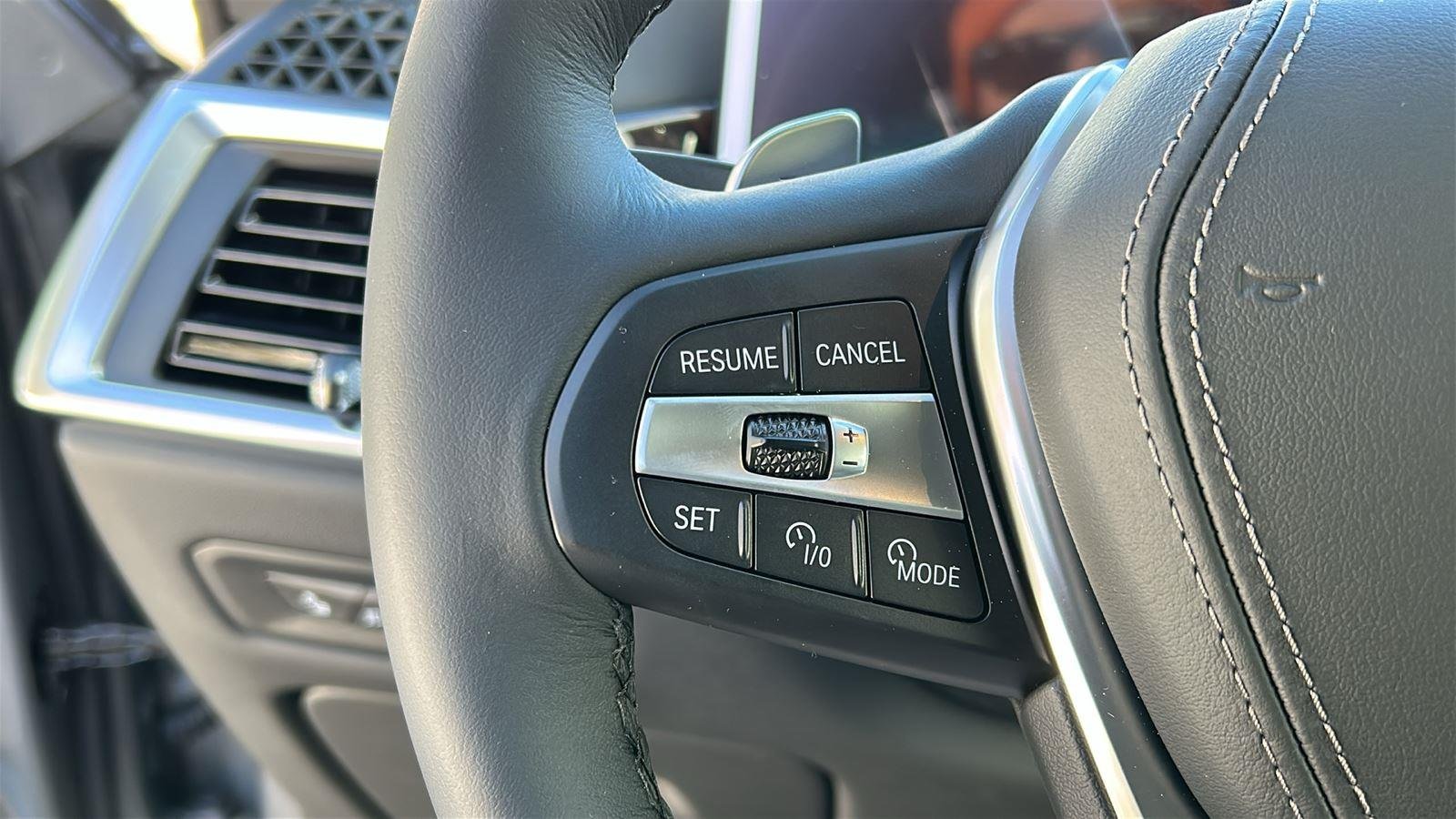 New 2026 Skyscraper Grey Metallic BMW xDrive50e image 11