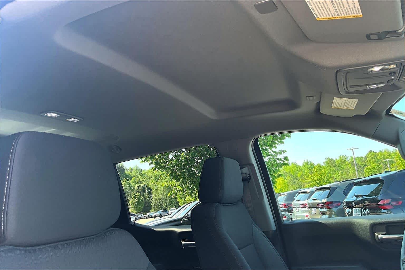 2025 Chevrolet Silverado 1500 Custom - Photo 13