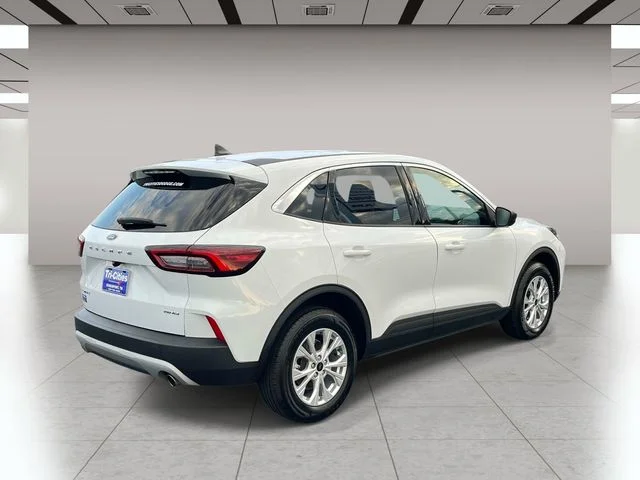 Used 2024 White Ford Active image 3