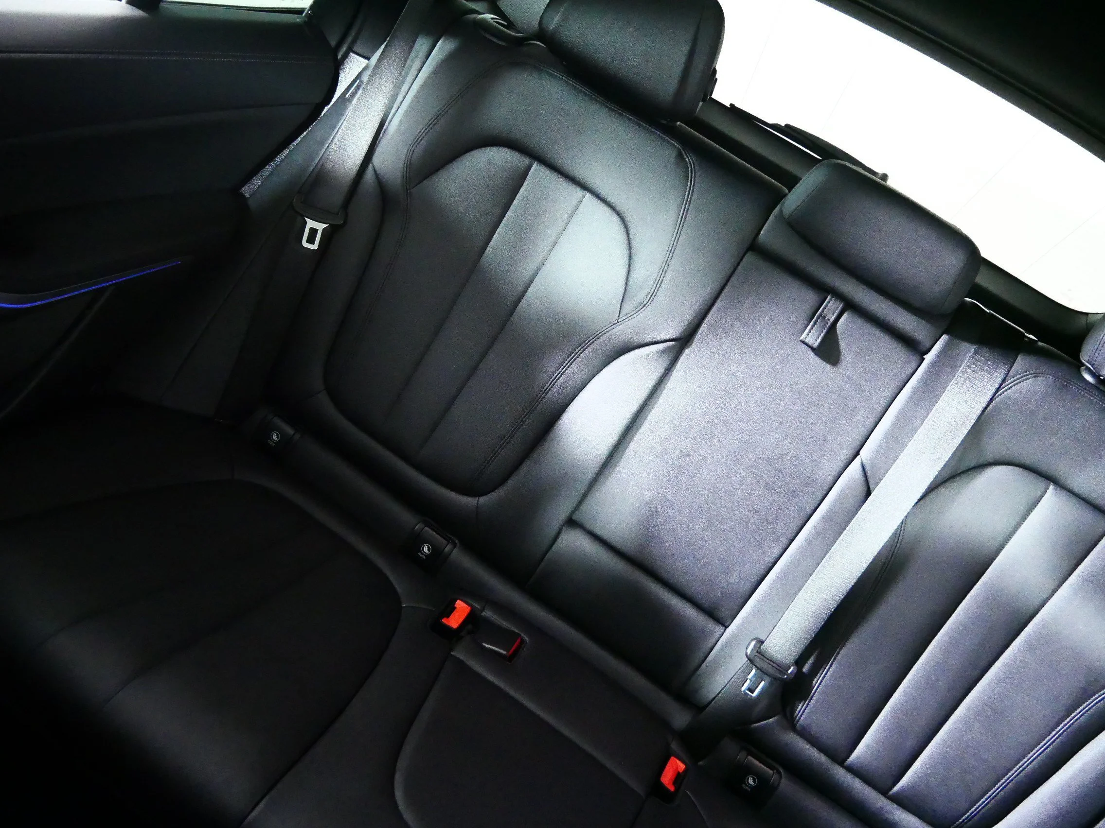 Used 2020 Jet Black BMW xDrive40i image 12