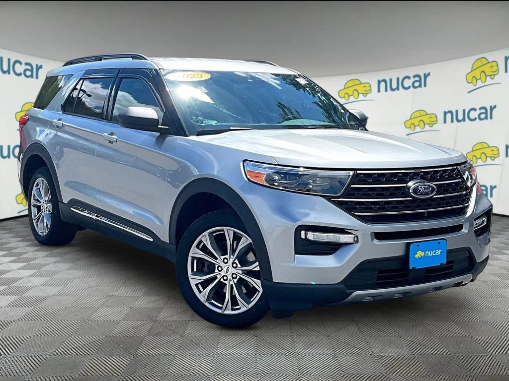 2020 Ford Explorer XLT 4WD's photo