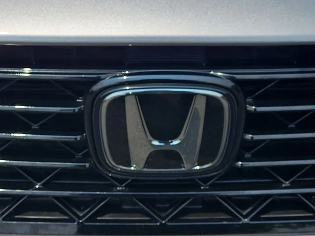 Used 2023 Silver Honda EX image 35