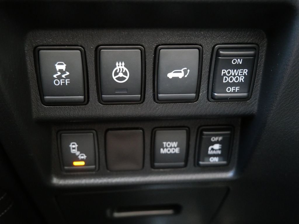 Used 2017 Beige Nissan SL image 17