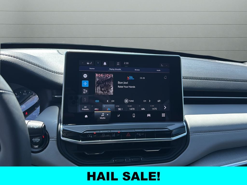 Used 2023 White Jeep Limited image 22