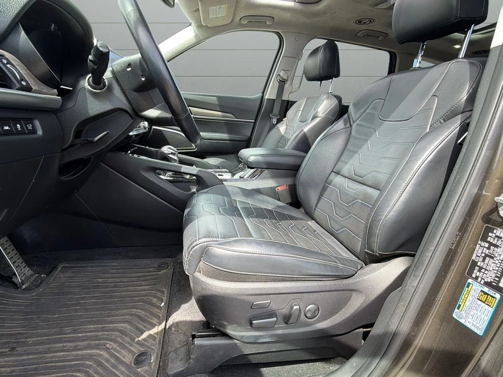 Used 2022 Green Kia SX image 10