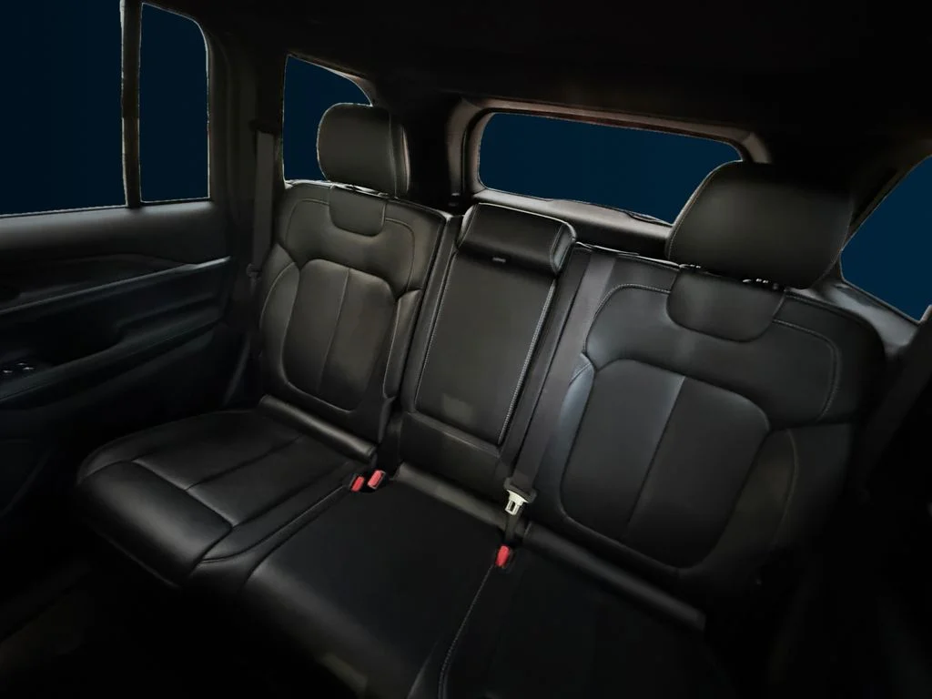 Used 2024 White Jeep Limited image 16