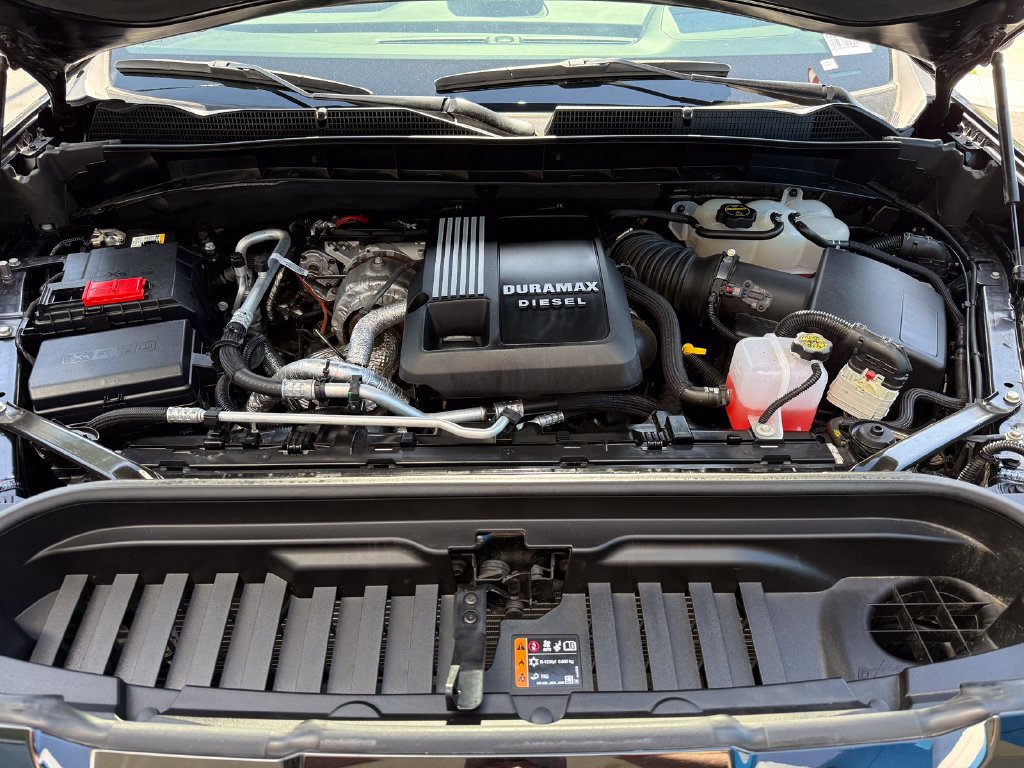 Used 2025 Onyx Black GMC Denali Ultimate image 14
