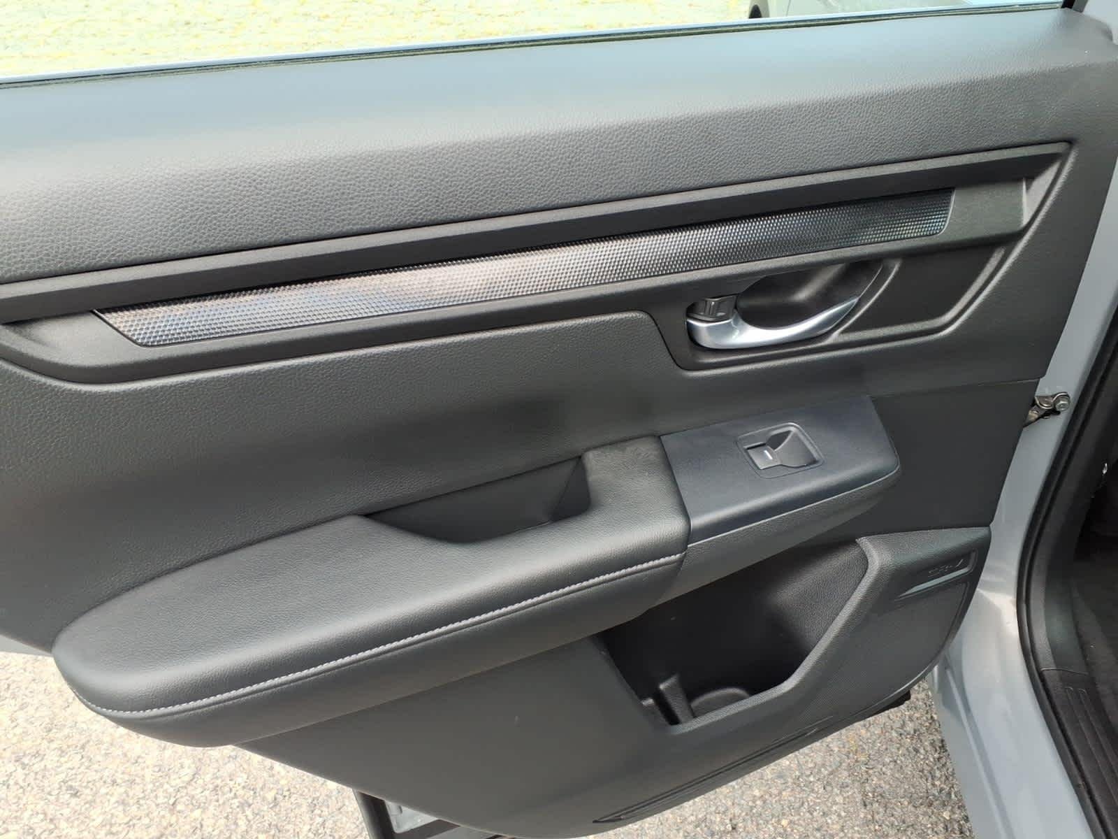 2024 Honda CR-V LX - Photo 11