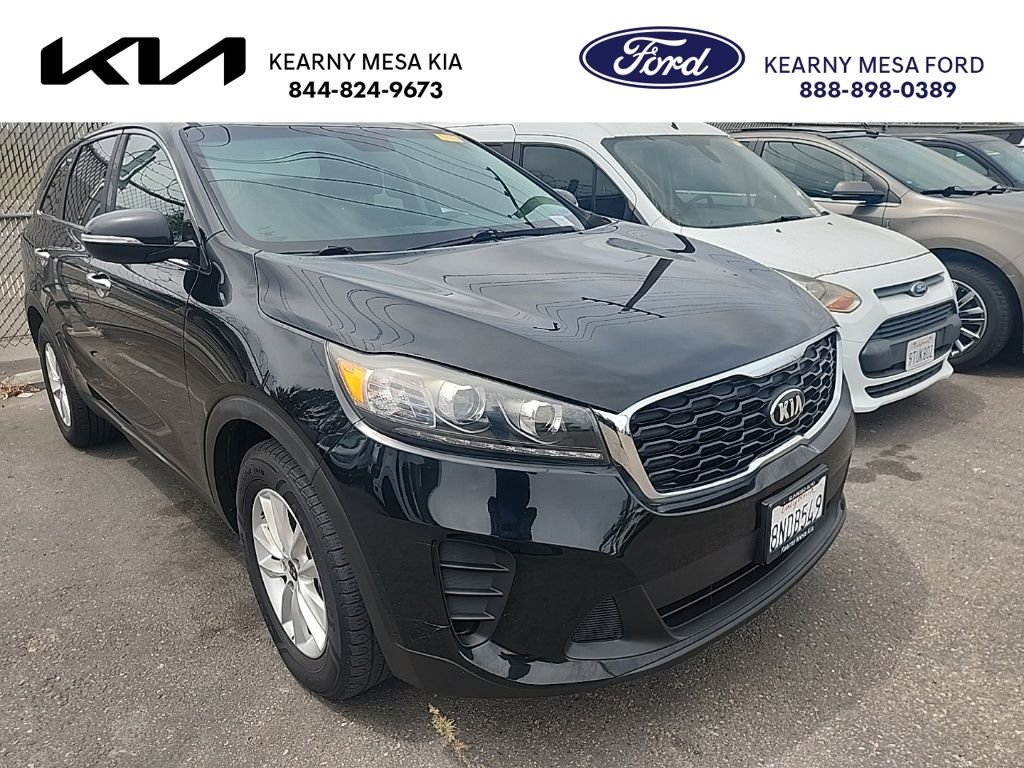 Used 2019 Black Kia L image 1