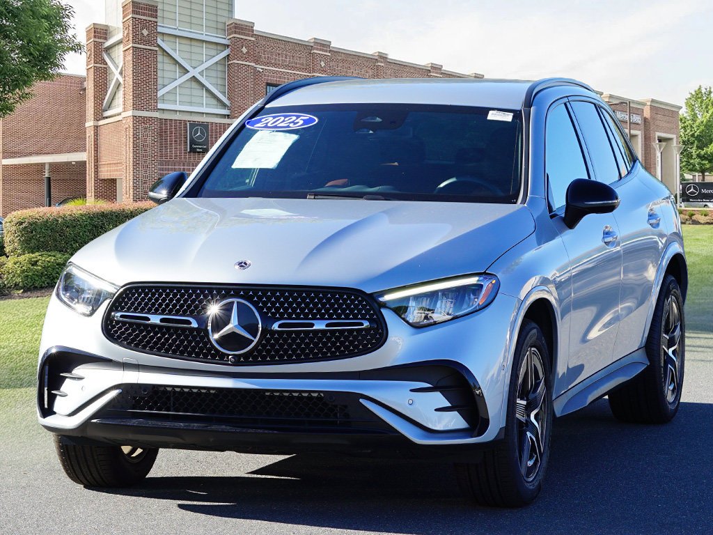 Certified Used 2025 Cirrus Silver Metallic Mercedes-Benz GLC 300 image 4