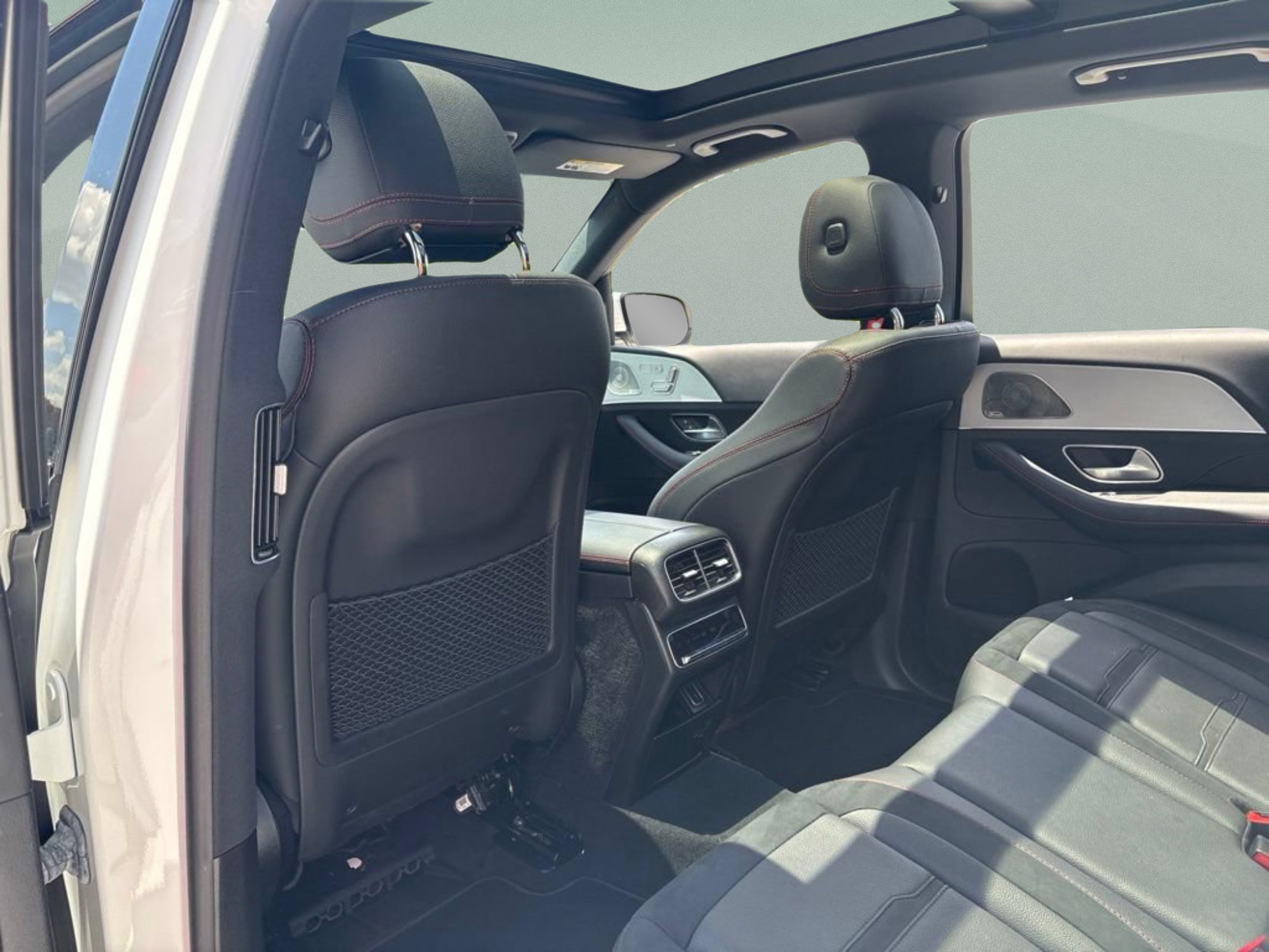 Used 2023 Polar White Mercedes-Benz AMG® GLE 53 image 22