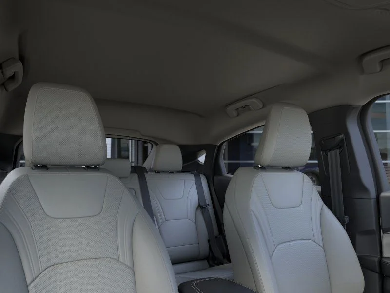 New 2025 Star White Metallic Tri-coat Ford Premium image 45