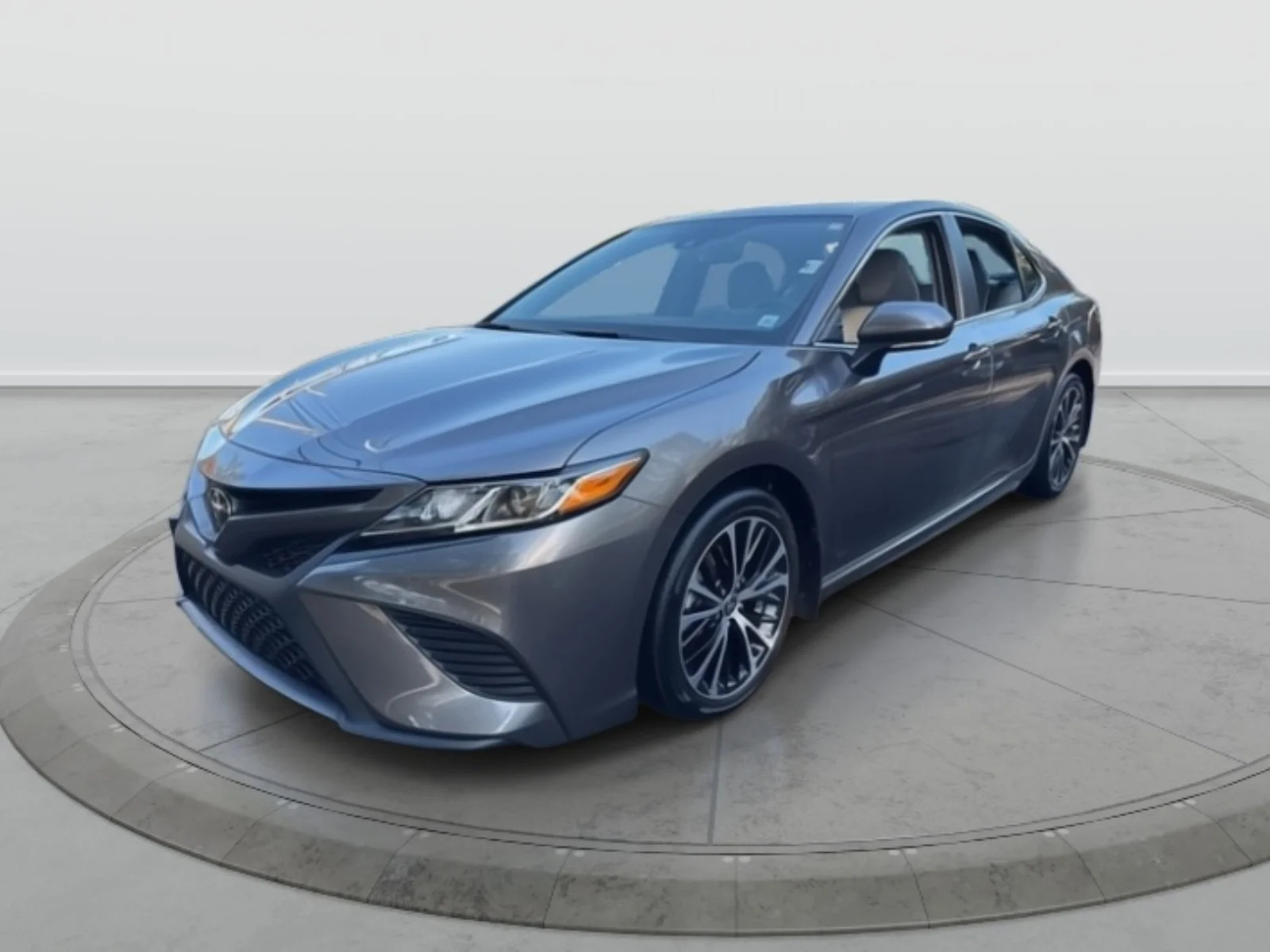 Used 2020 Gray Toyota SE image 3