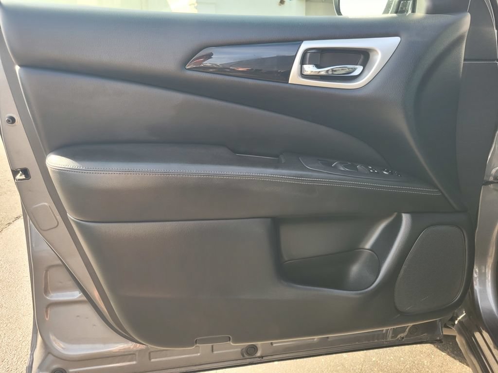 2019 Nissan Pathfinder S - Photo 20