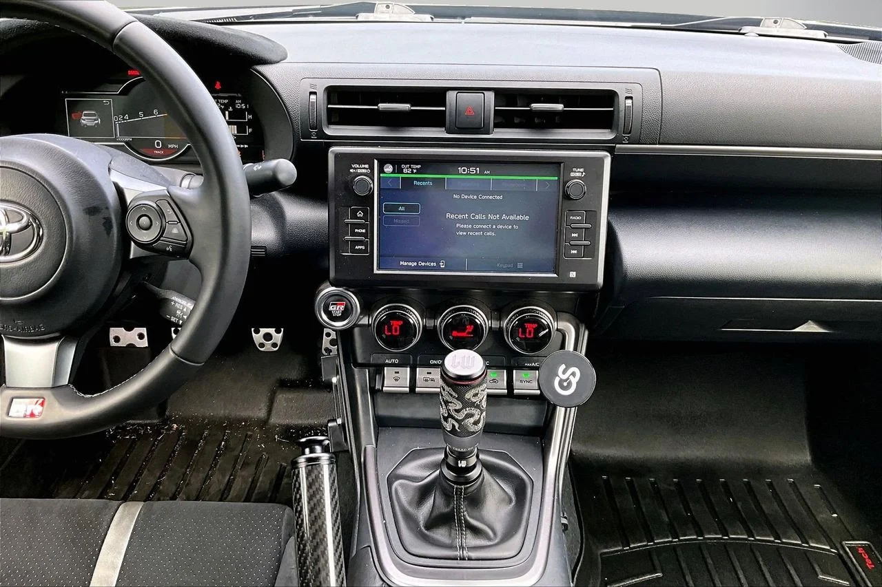 Used 2026  Toyota Premium image 12