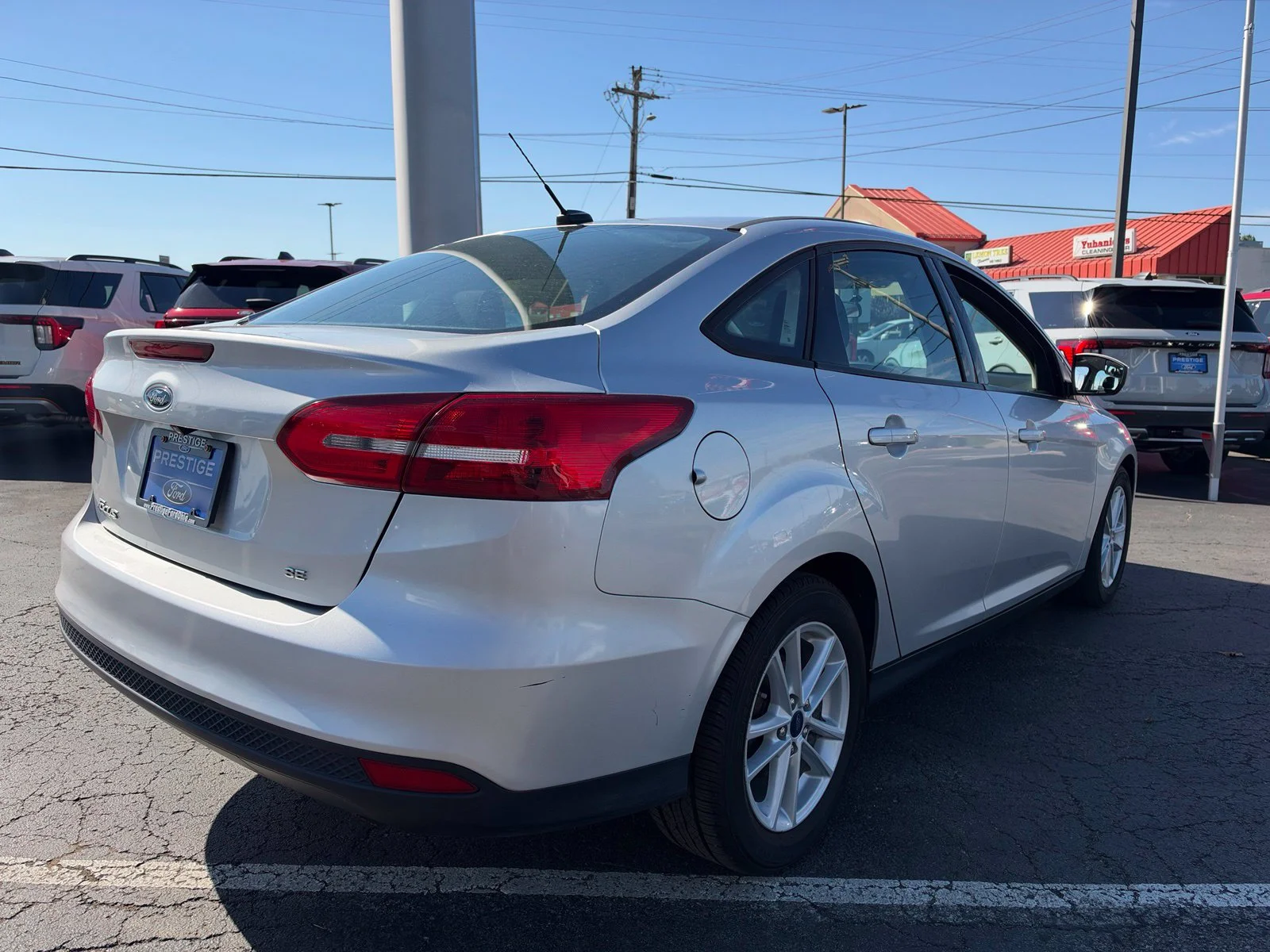 Used 2018 Silver Ford SE image 5